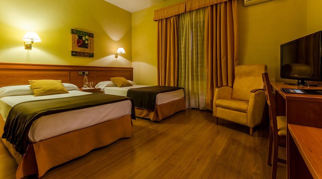 Double or Twin Room,113156535:JPEG